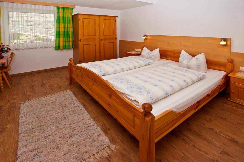 Ferienwohnungen Appartements Patscheider Finkenberg Room photo