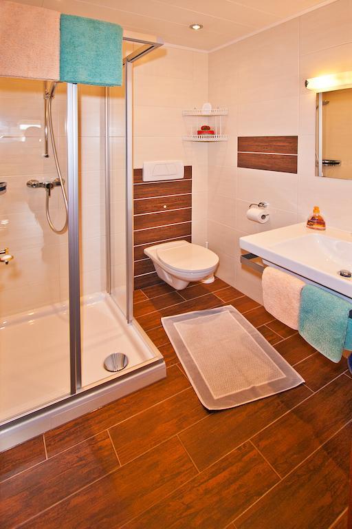 Ferienwohnungen Appartements Patscheider Finkenberg Room photo