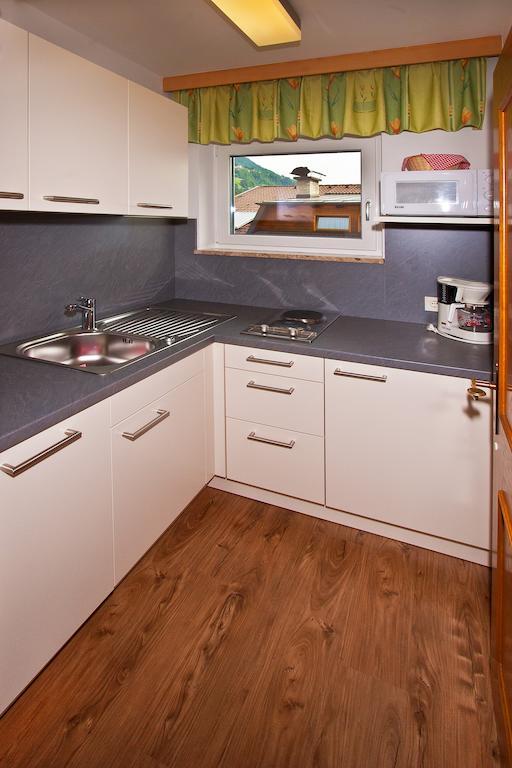 Ferienwohnungen Appartements Patscheider Finkenberg Room photo