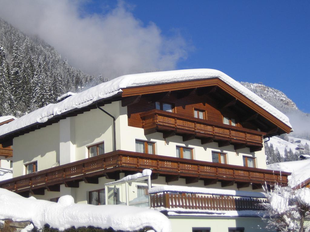 Ferienwohnungen Appartements Patscheider Finkenberg Exterior photo